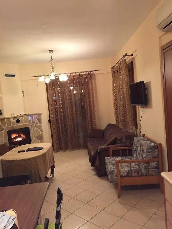 Lina House Hotel Nikiti  0*, Nikiti (Sithonia)